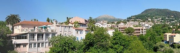 La Lubiane view from the Royal Bridge